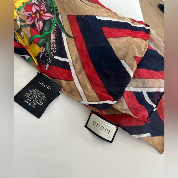 Authentic Gucci Silk Scarf - Picture 5 of 5
